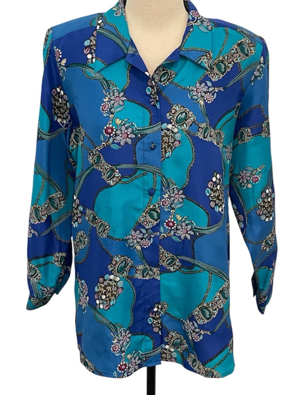 Petite Sophisticate | 100% silk Floral Print button down blouse Sz M